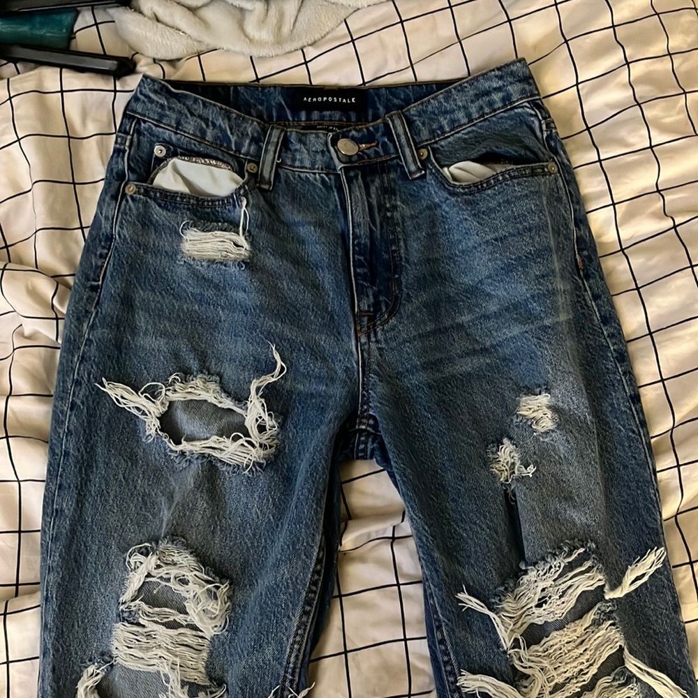 Aeropostale ripped Mom Jeans